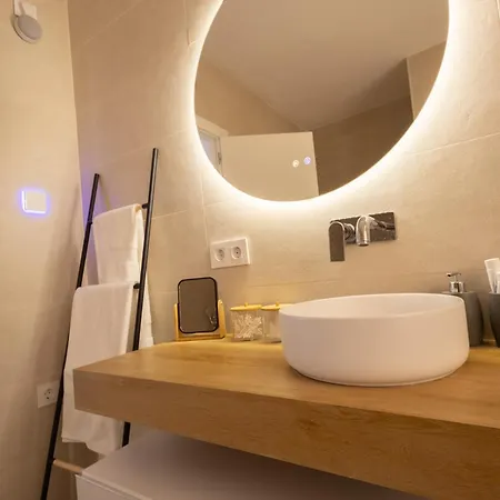 Apartment Comfy Stylish In Malaga